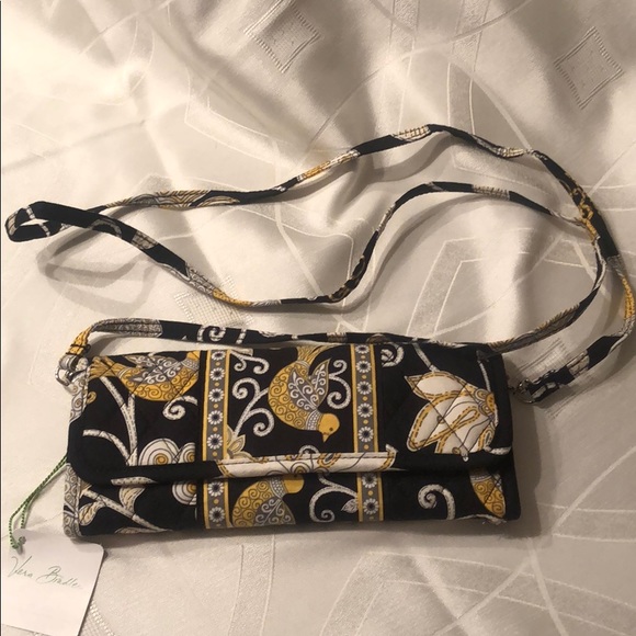 Vera Bradley Sleek Wallet - Picture 4 of 4